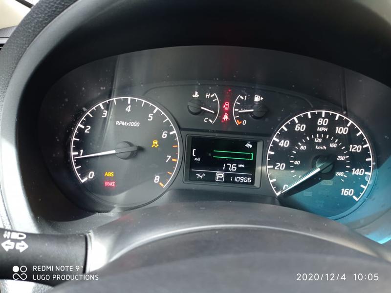 Nissan Sentra • 2013 • 109,000 km 9
