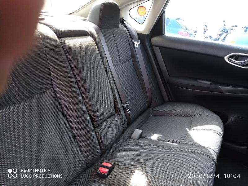 Nissan Sentra • 2013 • 109,000 km 5