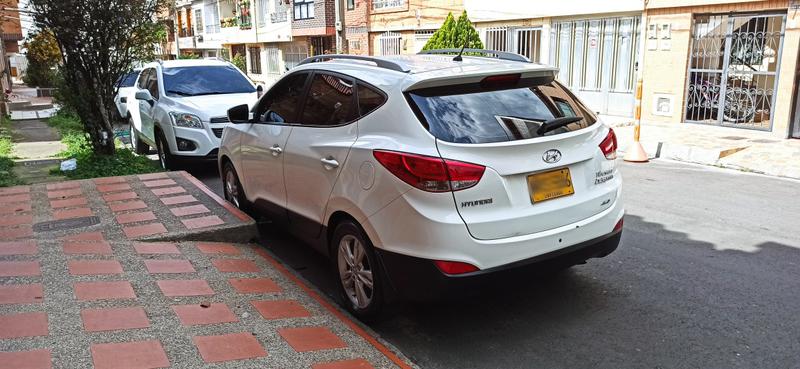 Hyundai Tucson • 2013 • 105,000 km 8