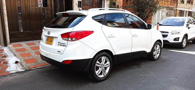 Hyundai Tucson • 2013 • 105,000 km 2