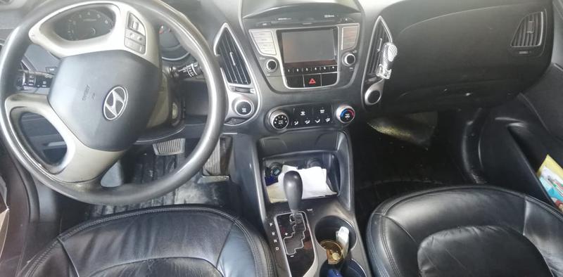 Hyundai Tucson • 2013 • 127,000 km 3