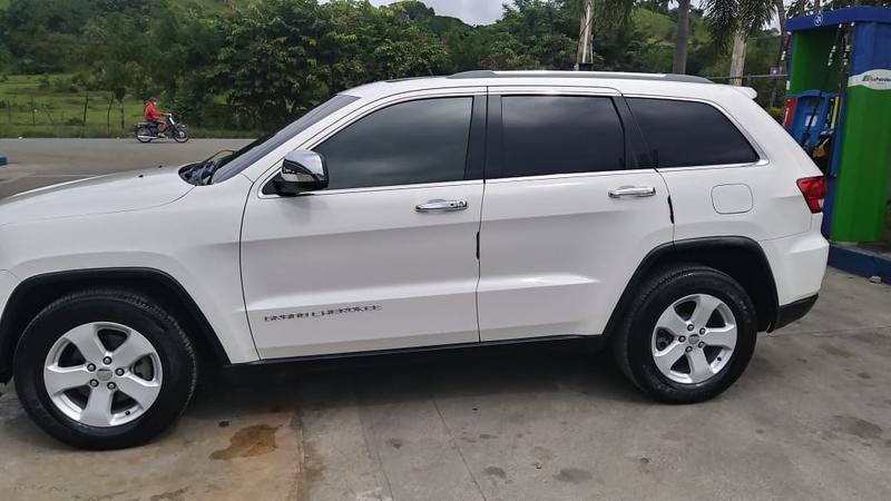 Jeep Grand Cherokee • 2011 • 77,998 km 5