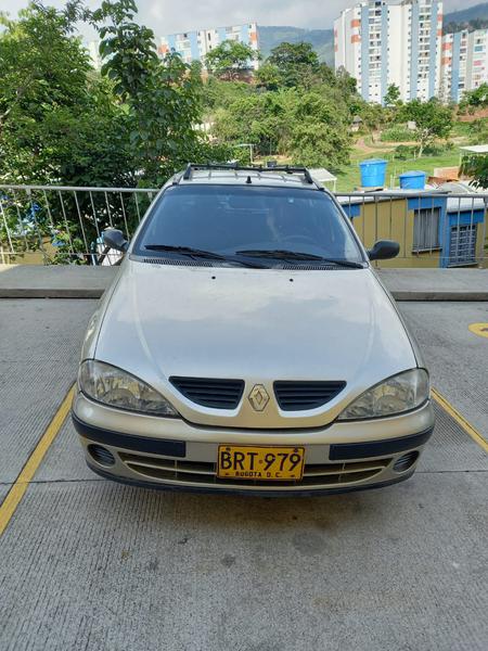 Renault Mégane • 2005 • 1,000 km 2