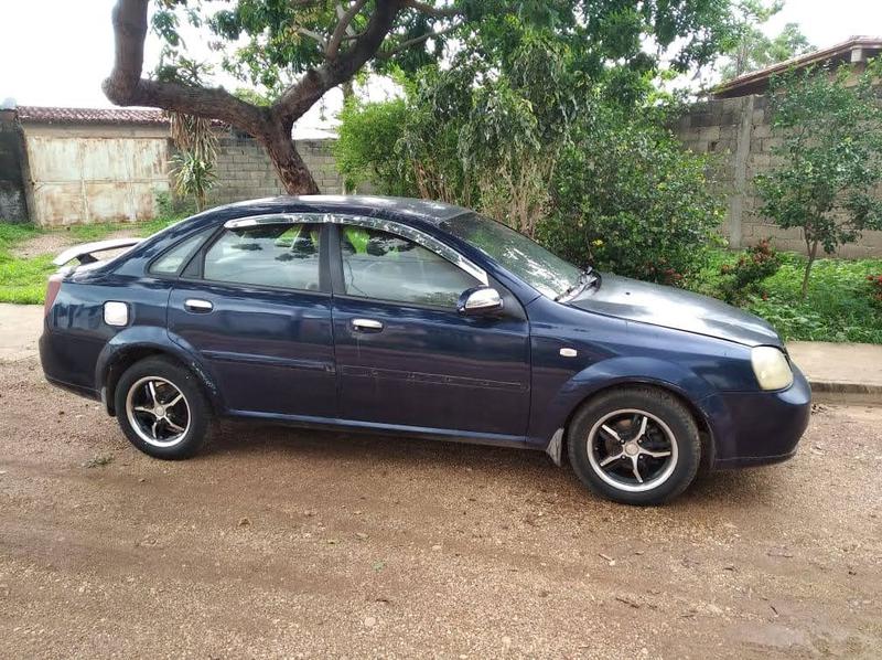 Chevrolet Optra • 2005 • 275,000 km 2