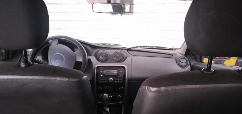 Renault Logan • 2015 • 65,000 km 4