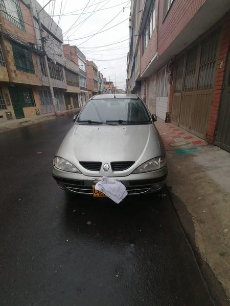 Renault Mégane • 2001 • 316,000 km 7