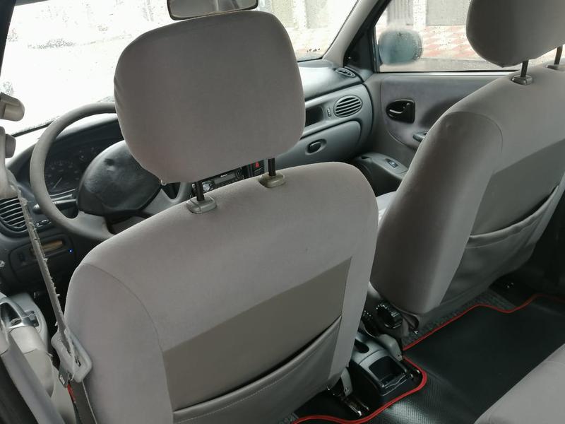 Renault Mégane • 2001 • 316,000 km 6