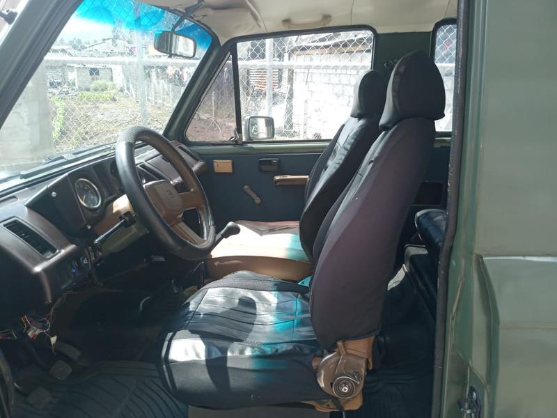 Isuzu MU-X • 1991 • 389,000 km 5