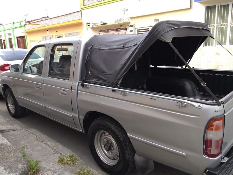 Mazda B2500 • 2001 • 190,000 km 8