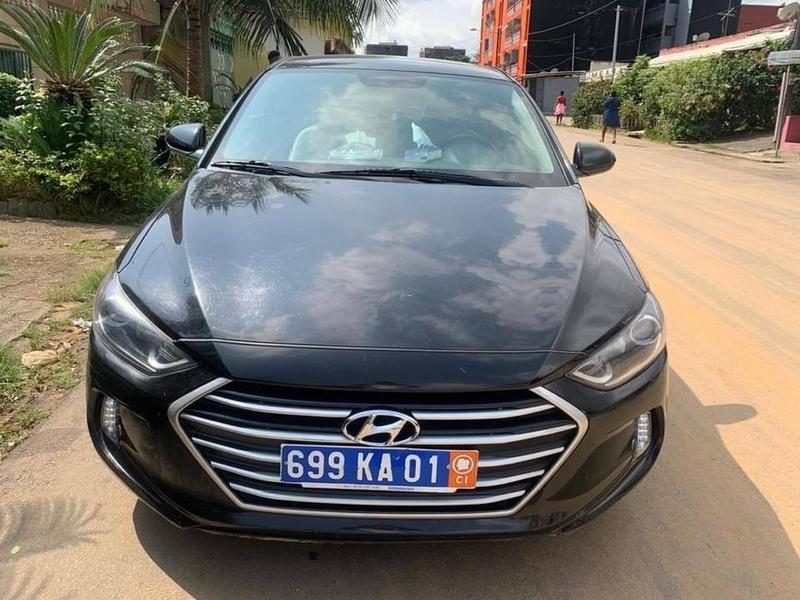Hyundai Elantra • 2017 • 36,000 km 3