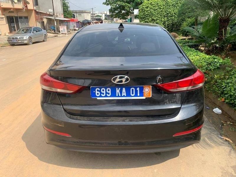 Hyundai Elantra • 2017 • 36,000 km 5