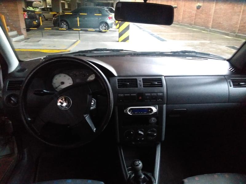 Volkswagen Gol • 2003 • 139,200 km 2