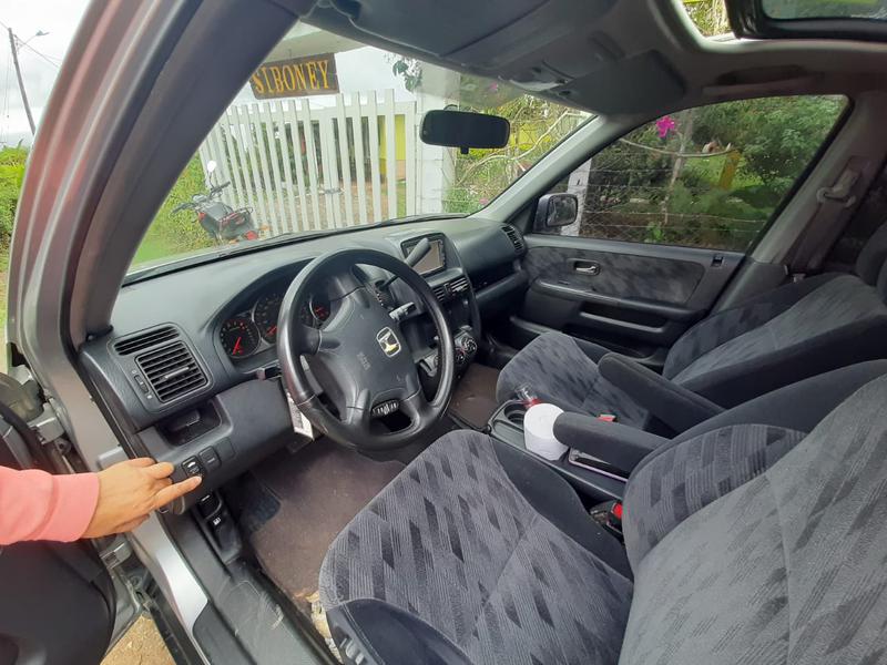 Honda CR-V • 2006 • 126 km 3