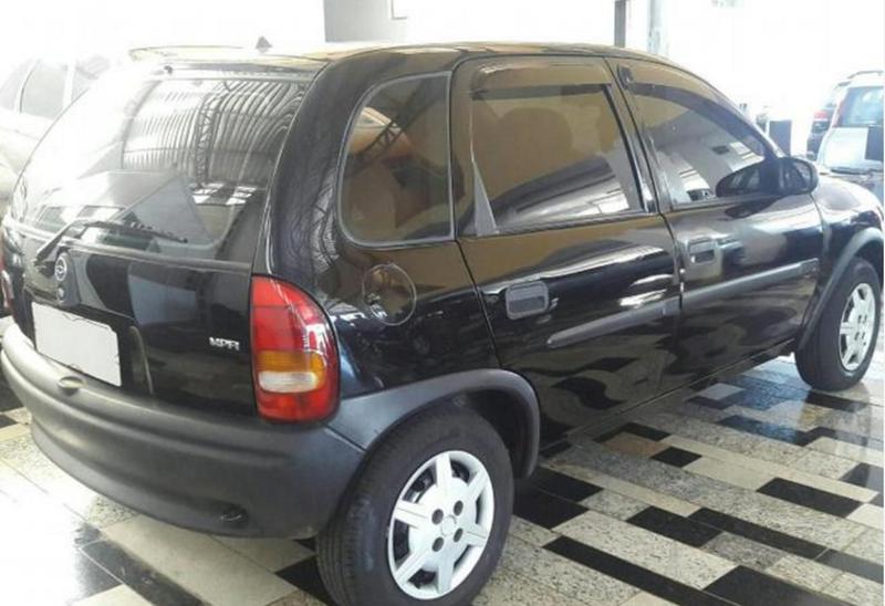 Chevrolet Corsa • 1999 • 79,411 km 4