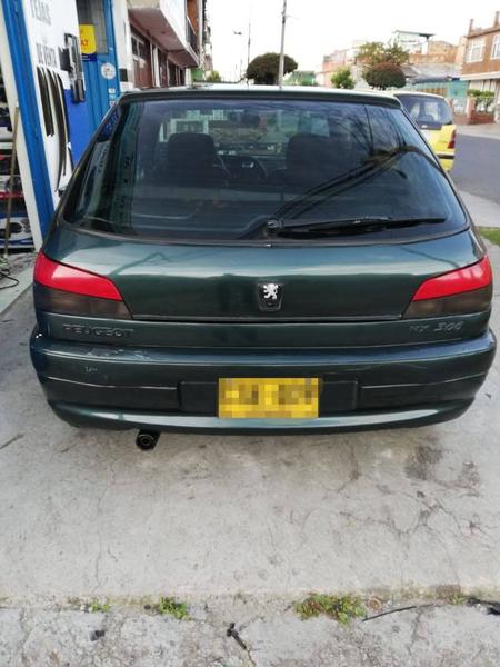 Peugeot 306 • 1998 • 2,650,000 km 5