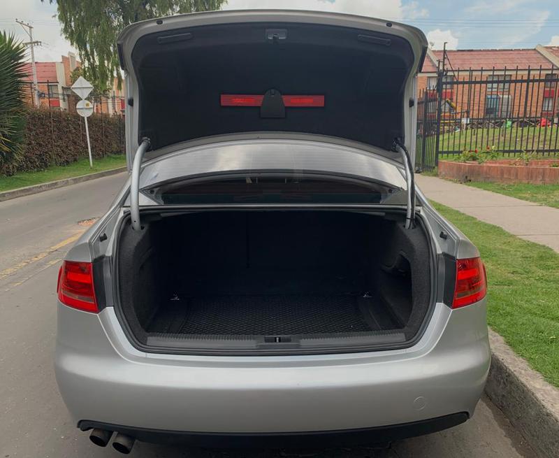 Audi A4 • 2009 • 135,000 km 7