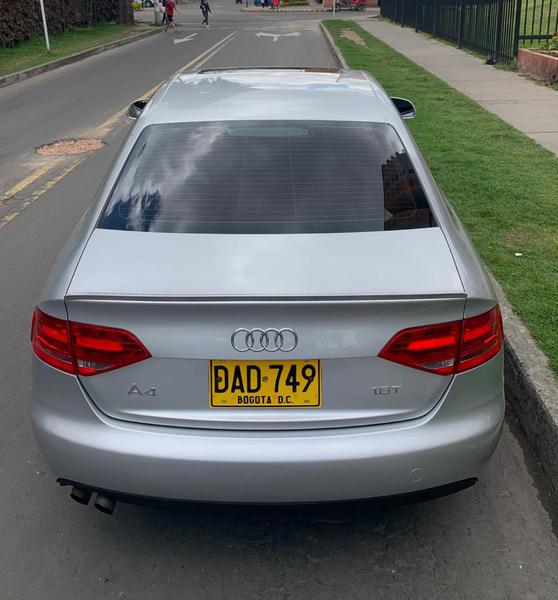 Audi A4 • 2009 • 135,000 km 8