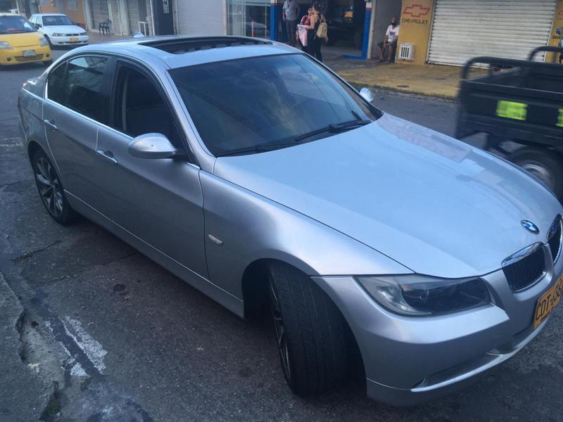 BMW i3 • 2008 • 105,000 km 10