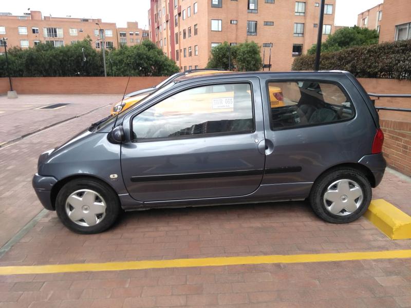Renault Twingo • 2009 • 113,700 km 8