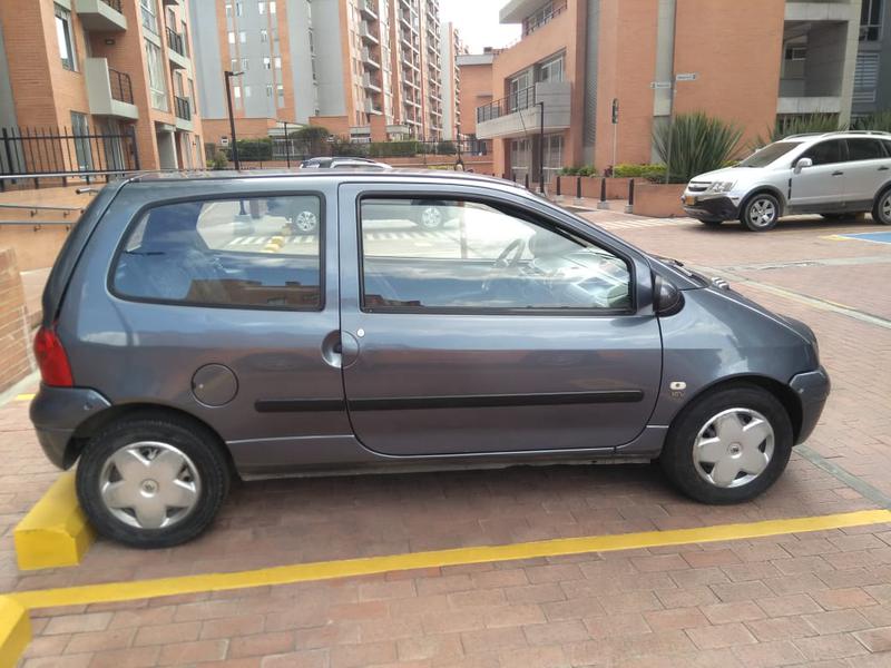 Renault Twingo • 2009 • 113,700 km 12