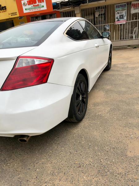 Honda Accord • 2010 • 132,668 km 4