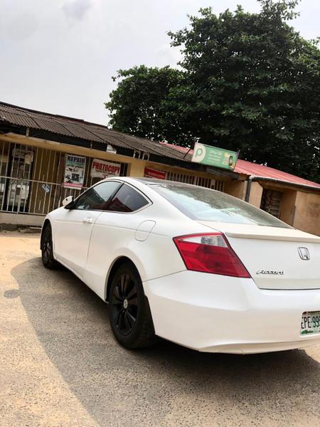 Honda Accord • 2010 • 132,668 km 3