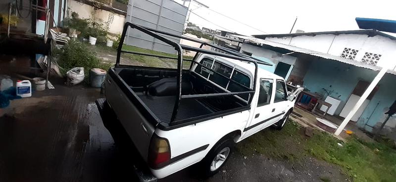 Chevrolet Luv • 2004 • 5,555,555 km 1