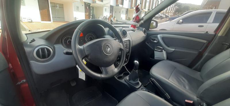 Renault Logan • 2013 • 99,400 km 13