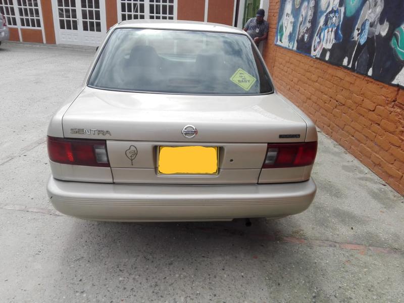 Nissan Sentra • 2011 • 144 km 5