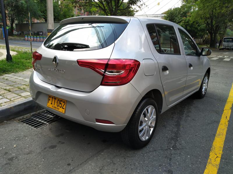 Renault Sandero • 2020 • 250 km 3