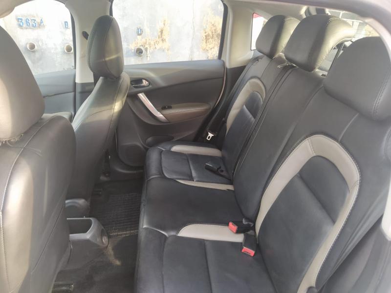 Citroën C3 • 2013 • 143,152 km 2