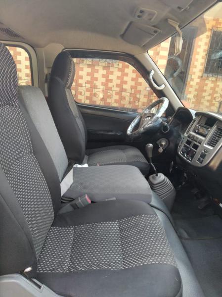 Nissan Urvan • 2008 • 225,984 km 6