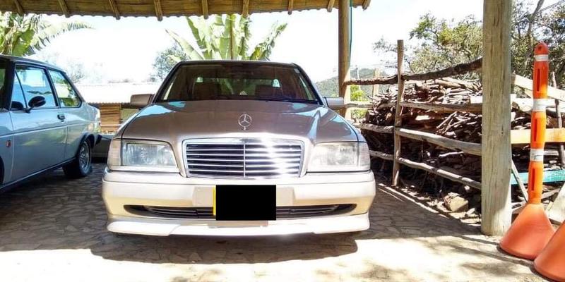 Mercedes-Benz C • 1995 • 188,000 km 3