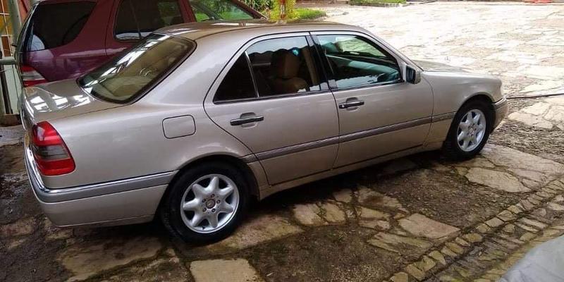 Mercedes-Benz C • 1995 • 188,000 km 4