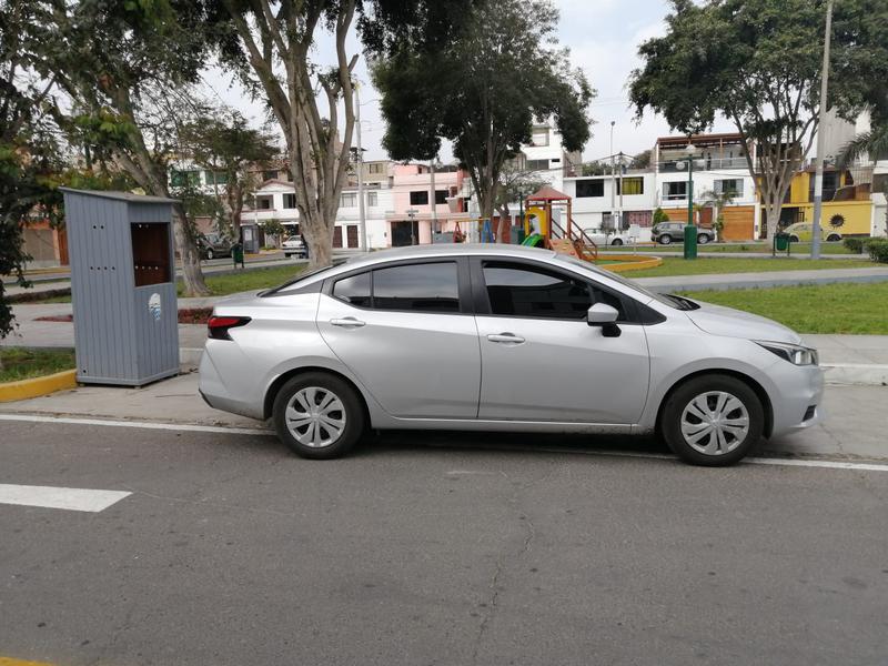 Nissan Versa • 2021 • 10,900 km 1