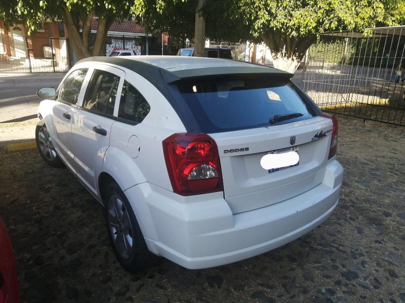 Dodge Caliber • 2009 • 195,000 km 3