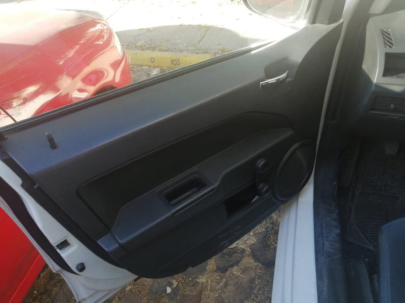 Dodge Caliber • 2009 • 195,000 km 4