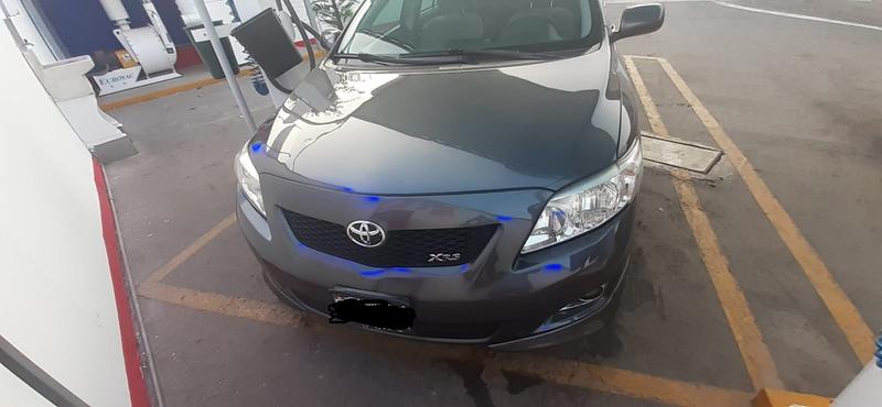 Toyota Corolla sedan • 2010 • 99,000 km 2