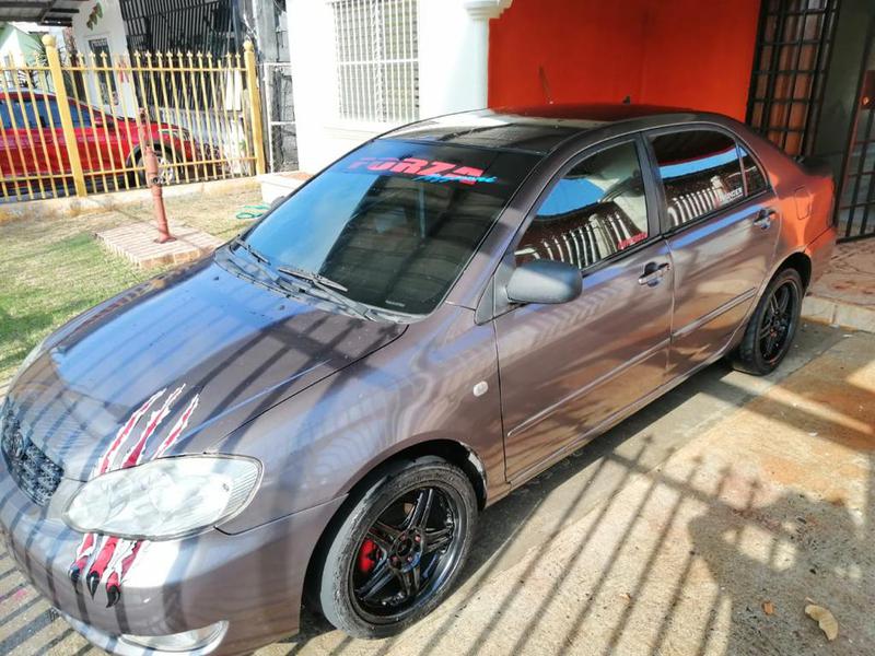 Toyota Corolla • 2005 • 200,000 km 6