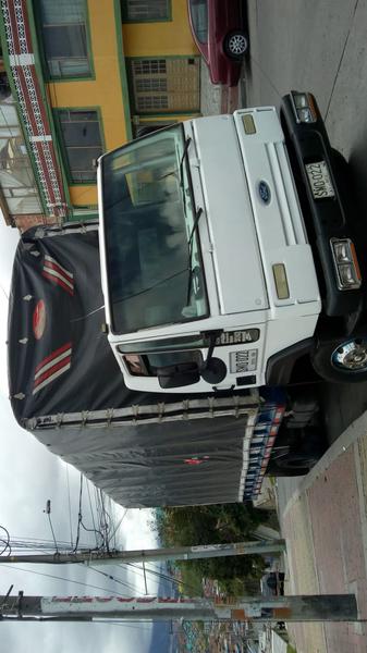 Ford 350 • 2008 • 266 km 1
