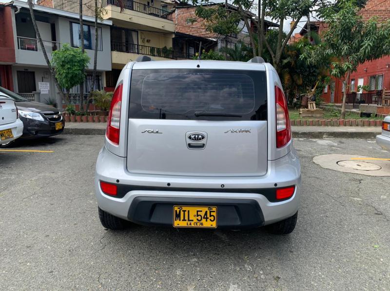 Kia Soul • 2012 • 112,300 km 5