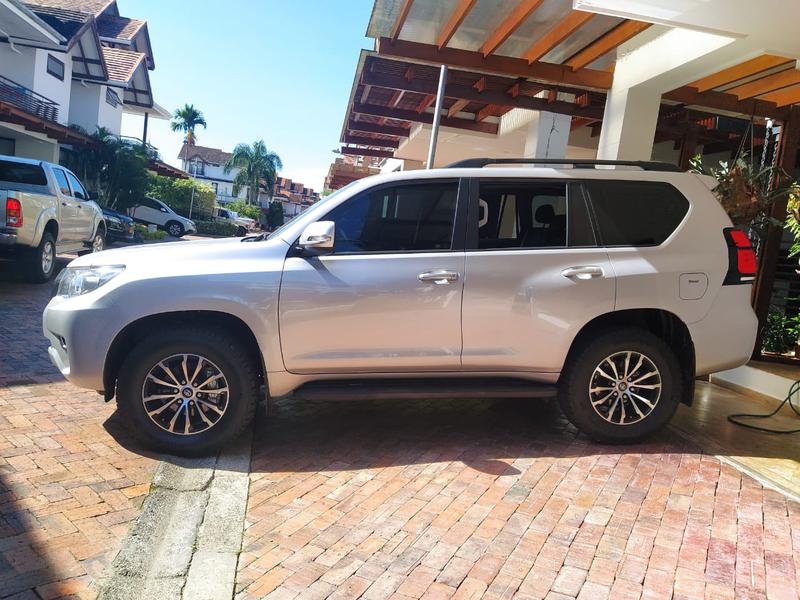 Toyota Land Cruiser • 2020 • 4,800 km 5