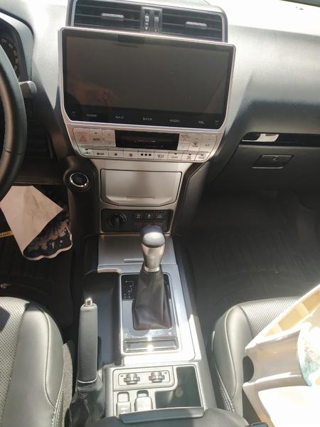 Toyota Land Cruiser • 2020 • 4,800 km 8