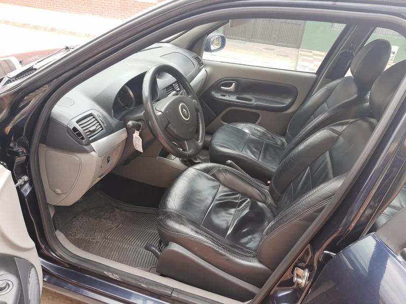 Renault Symbol • 2010 • 104,000 km 9