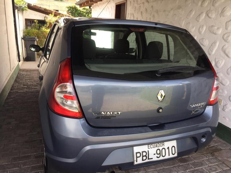 Renault Sandero • 2009 • 135,000 km 4