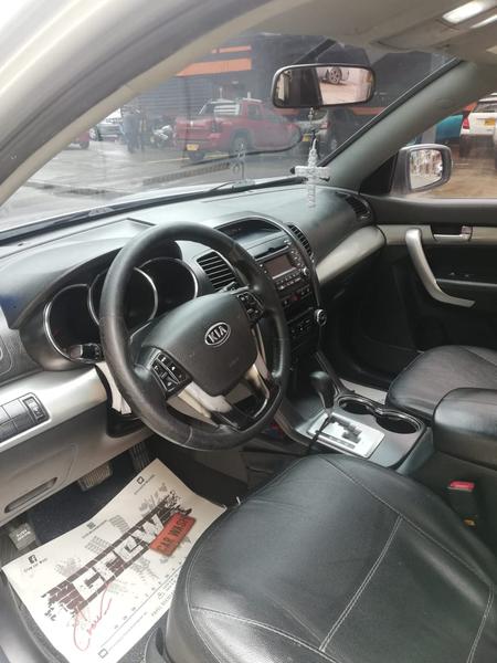 Kia Sorento • 2011 • 196,000 km 4