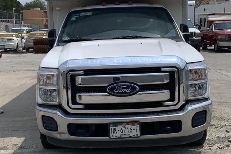 Ford 350 • 2015 • 1,152,650 km 1