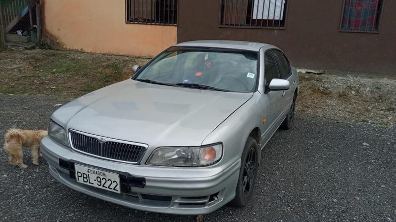 Nissan Maxima • 1998 • 175,000 km 9