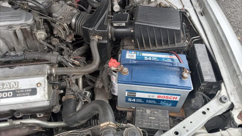 Nissan Maxima • 1998 • 175,000 km 3