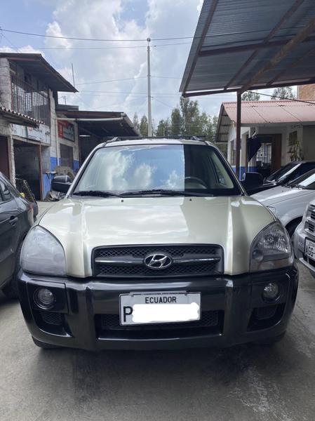 Hyundai Tucson • 2007 • 220,505 km 3